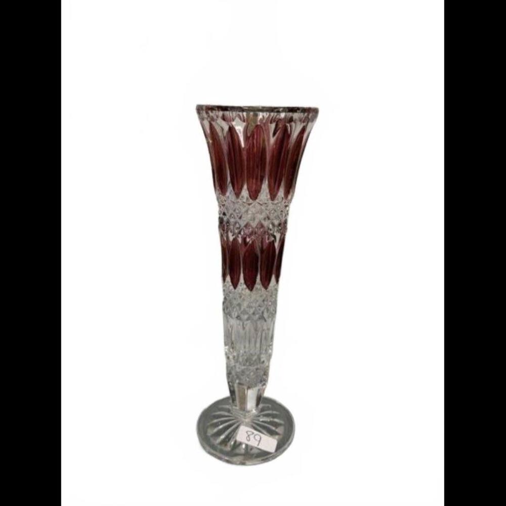 CRYSTAL GERMAN VASE DETAILS IN RED ELIZABETH HUTTE